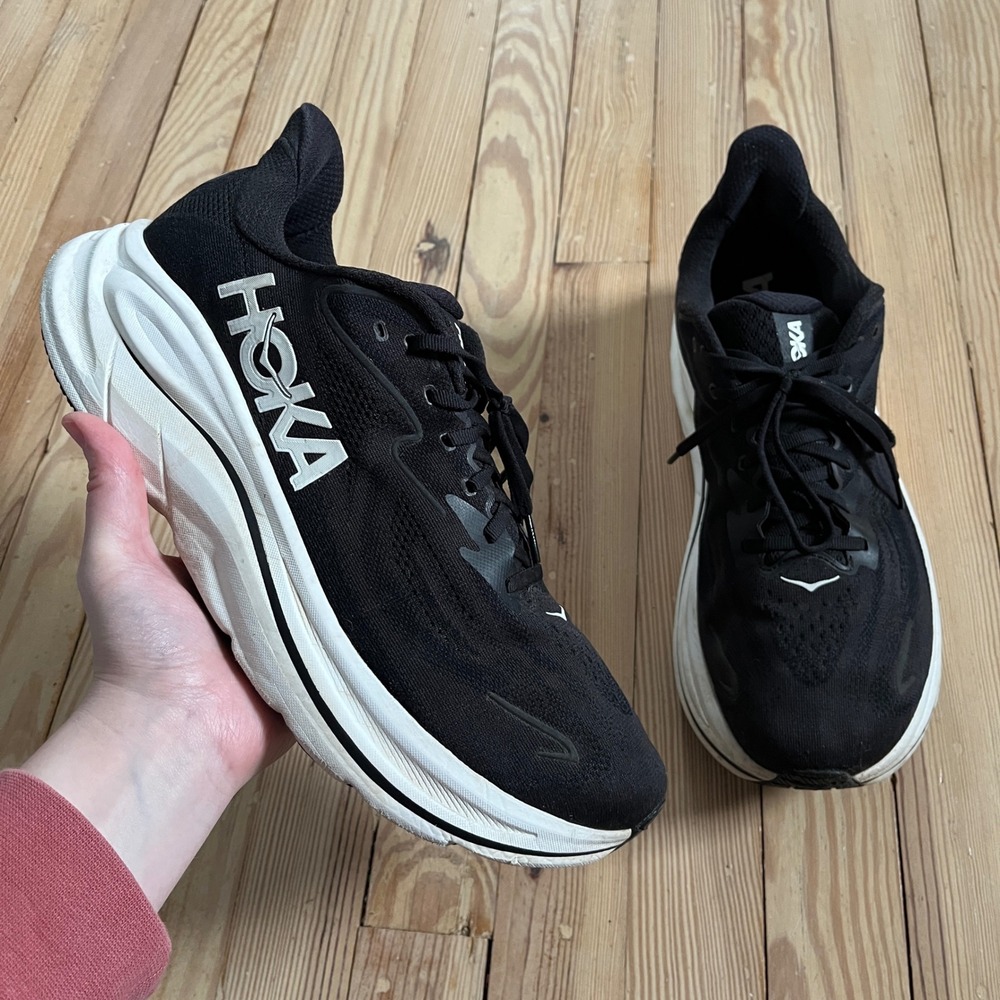 Hoka Clifton 10 Running Shoes Mens 12.5 Wide Black White 1162032 BWHT Sneaker